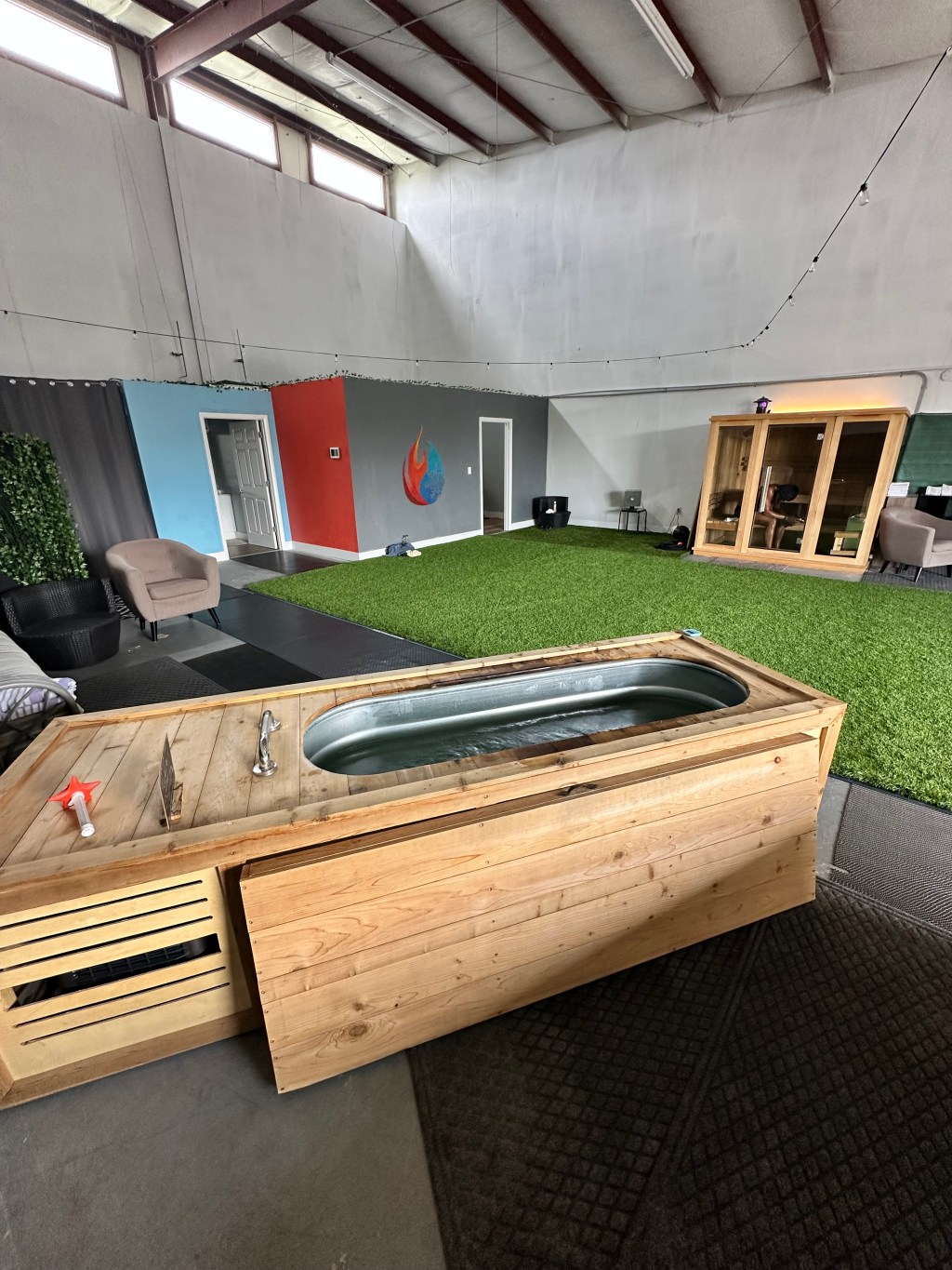 Cold Plunge Curious? Here’s Why Everyone’s Jumping In&nbsp;(Literally)